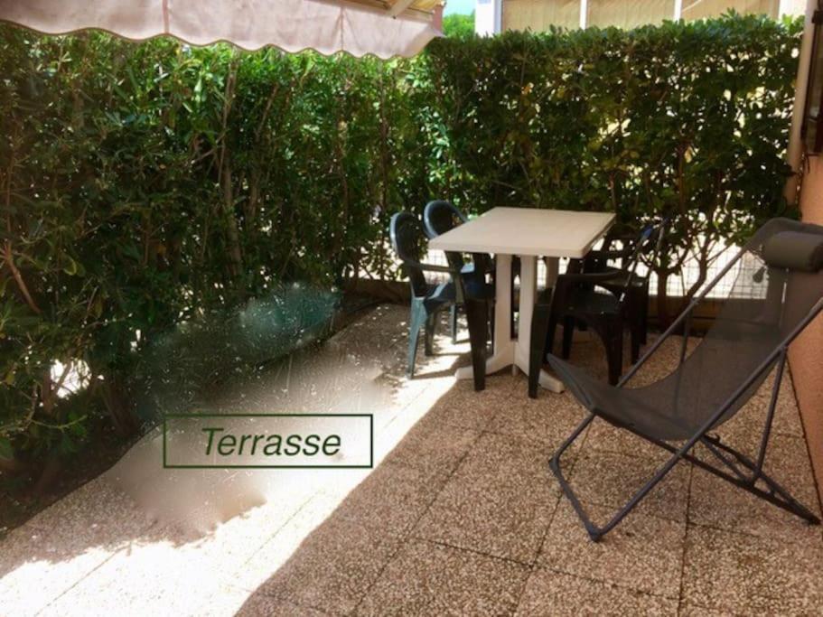 Maisonnette, 5 Pers, 500M Plage, Parking, Terrasse Agde Esterno foto